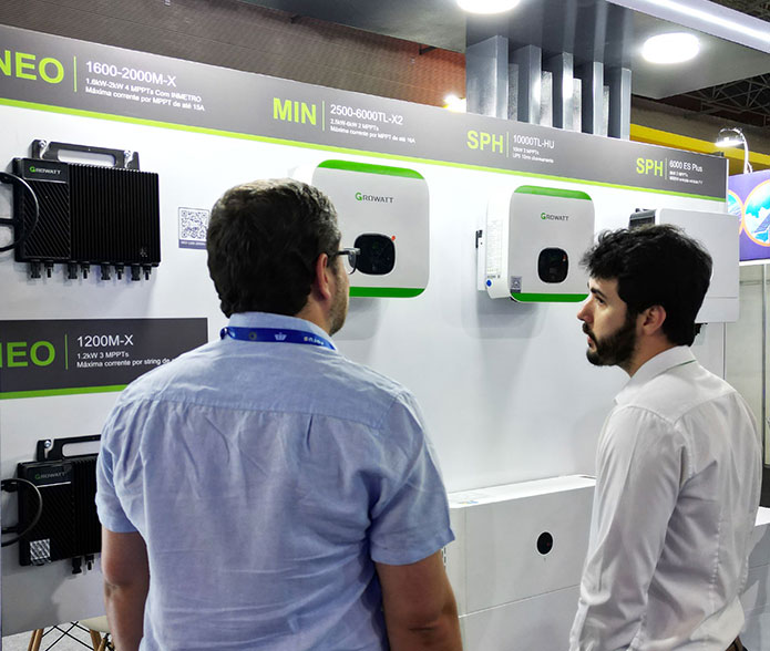 Growatt_exibe_série_de_inversores_e_soluções_de_armaze_amento_na_Expo_GD.jpg